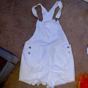 Size 7, white overalls, nervy comfortable fitting